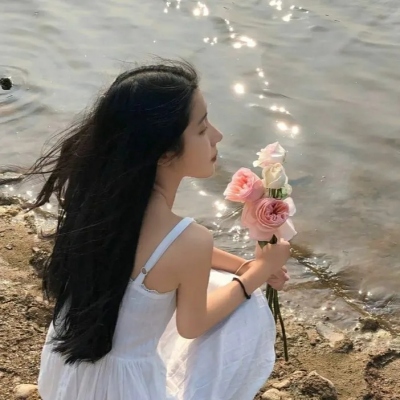 黑料网 - 娱乐八卦的第一现场，热点事件深度挖掘
